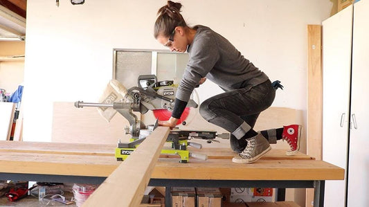 Moteriški darbo rūbai internetu