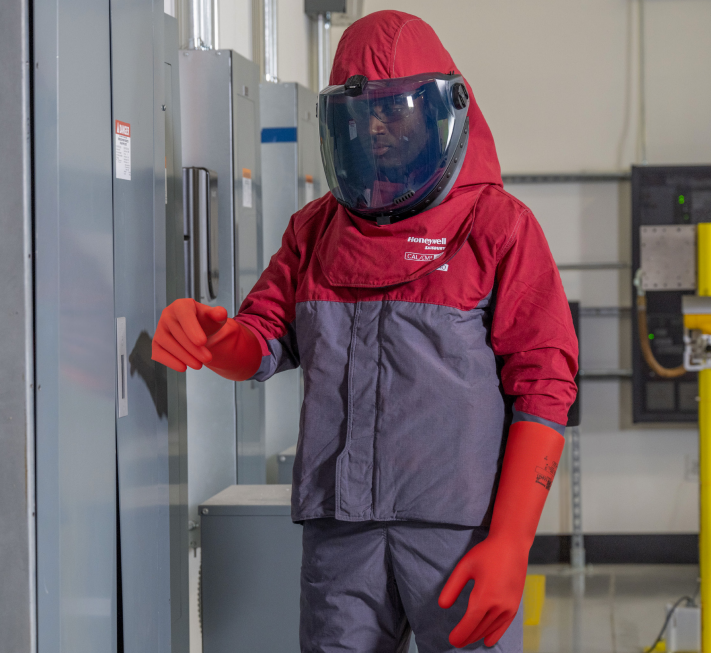 Elektrą izoliuojančios pirštinės HONEYWELL KCL Electro 584, Maks. darbinė įtampa: 1000 V AC / 1500 V DC