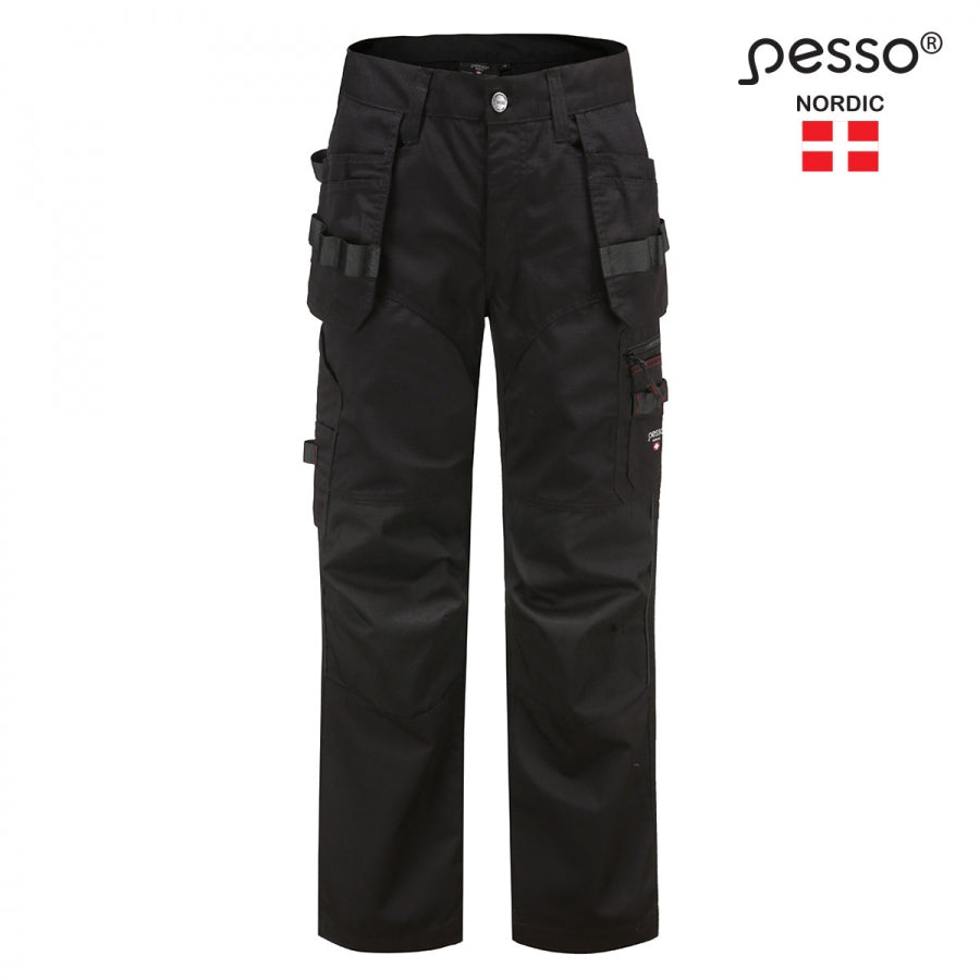 Modelis: Naujausias patogus modelis nevaržantis judesių laisvės.   Itin elastingas nailono/Spandex'o audinys  4-WAY STRETCH - tamprus į visas keturias kryptis kelnių priekinėje ir nugaros liemens dalyse maksimaliam komfortui. Siūlės: visos pagrindinės siūlės prasiūtos triguba užlenkta siūle. visos kišenės papildomai sutvirtintos sutankinta siūle.