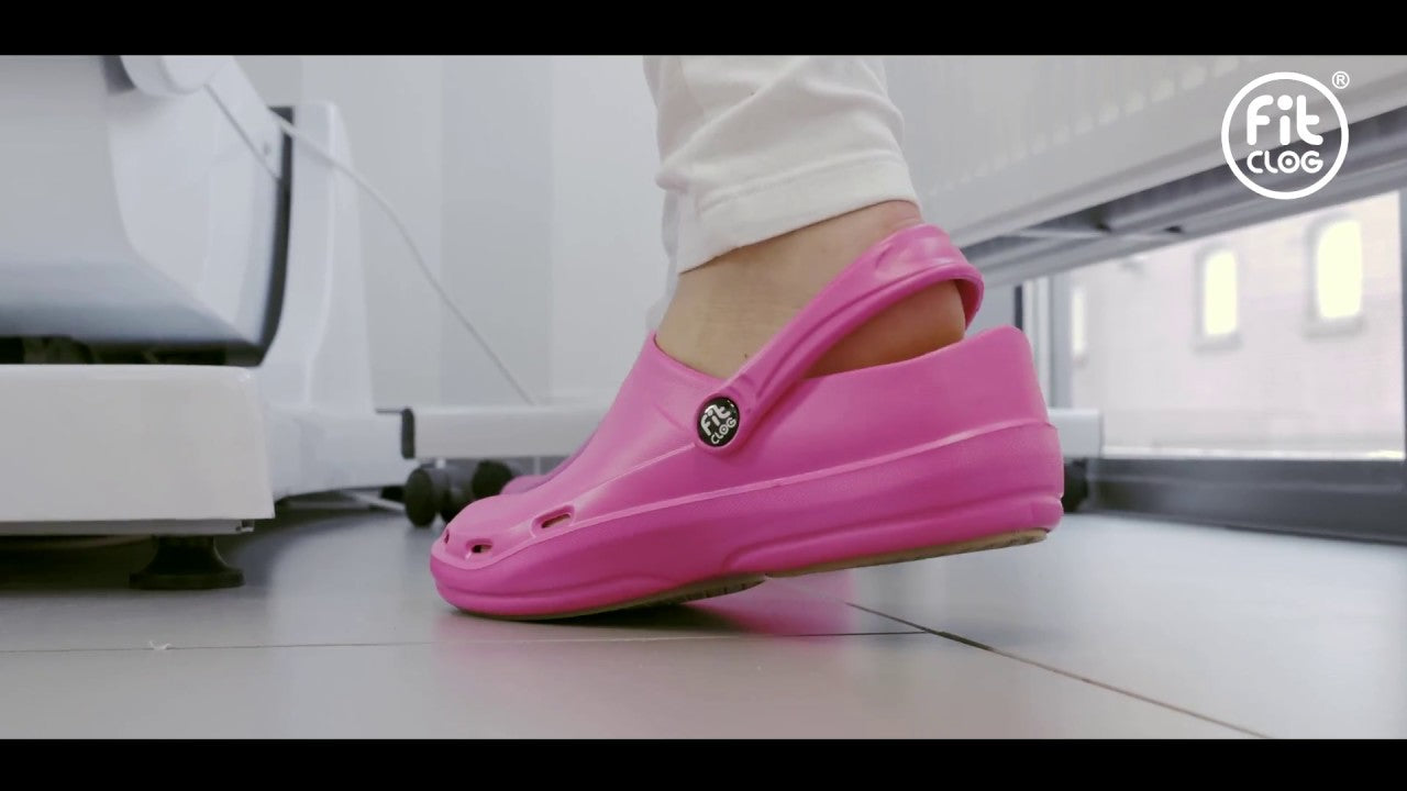 Moteriškos klumpės FIT Black OB SRC E