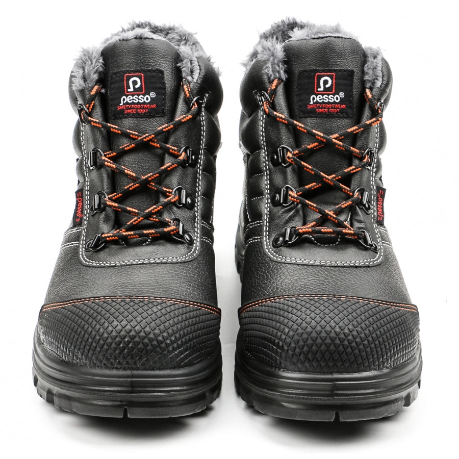 Pašiltinti natūralios grublėtos odos darbo batai Pesso BS159 S3 Kevlar  BATVIRŠIS                                            Specialiai apdirbta natūrali impregnuota, atspari dilimui grublėta oda. Padidintas atsparumas drėgmei.  PAMUŠALAS
