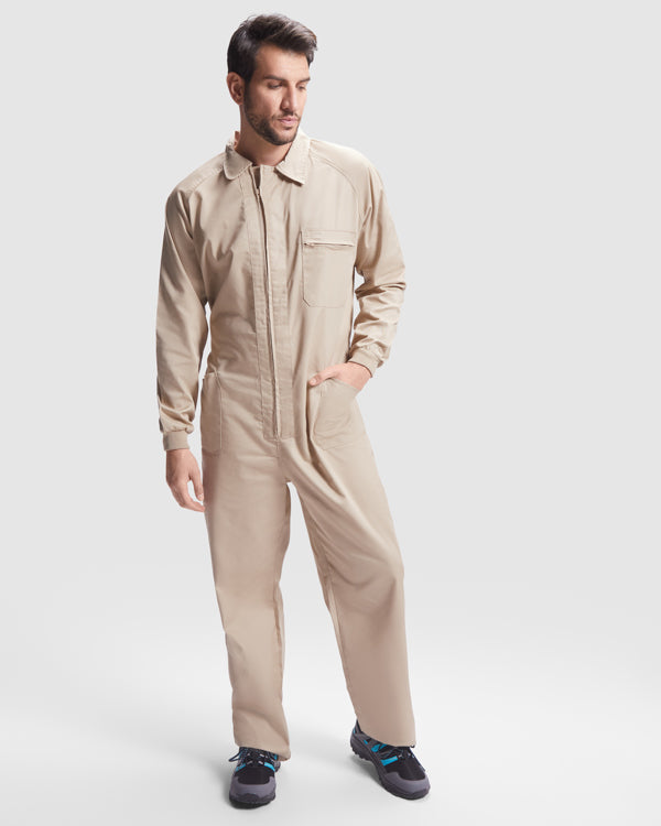 darbo kombinezonas patogus ir praktiskas pasirinkimas, populiariausias modelis, nebrangus ir kokybiskas, ispanija