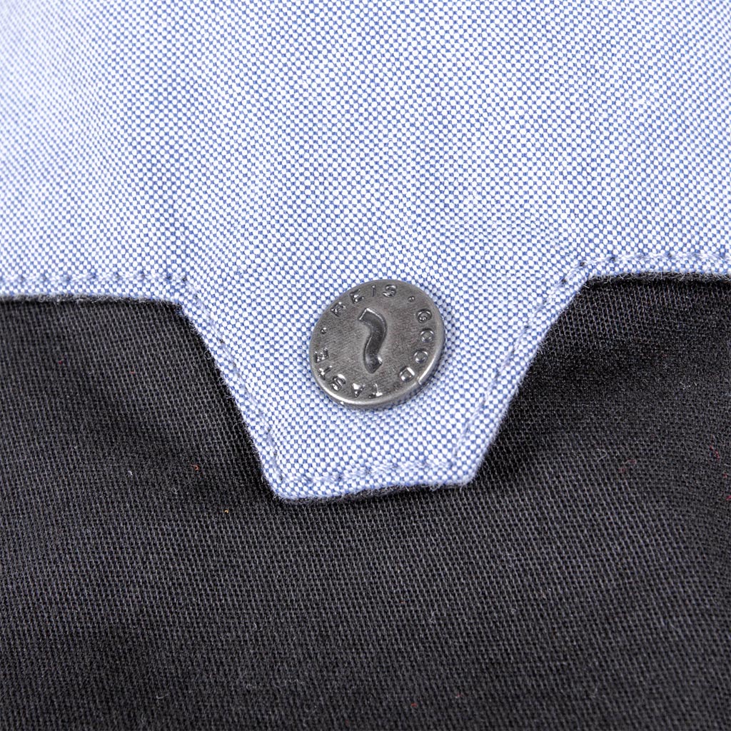 Specialus masito pramonės įmonių rūbų sprendimas. Pritaikyta dėvėti darbuotojams, dirbantiems maisto gamybos įmonėse.