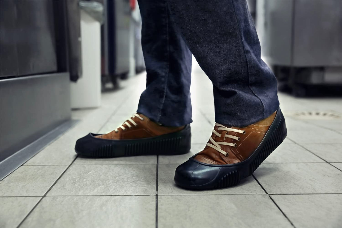 Neslidūs antbačiai EASY GRIP SRC, patikima apsauga slidžiomis sąlygomis (baltos arba juodos spalvos)