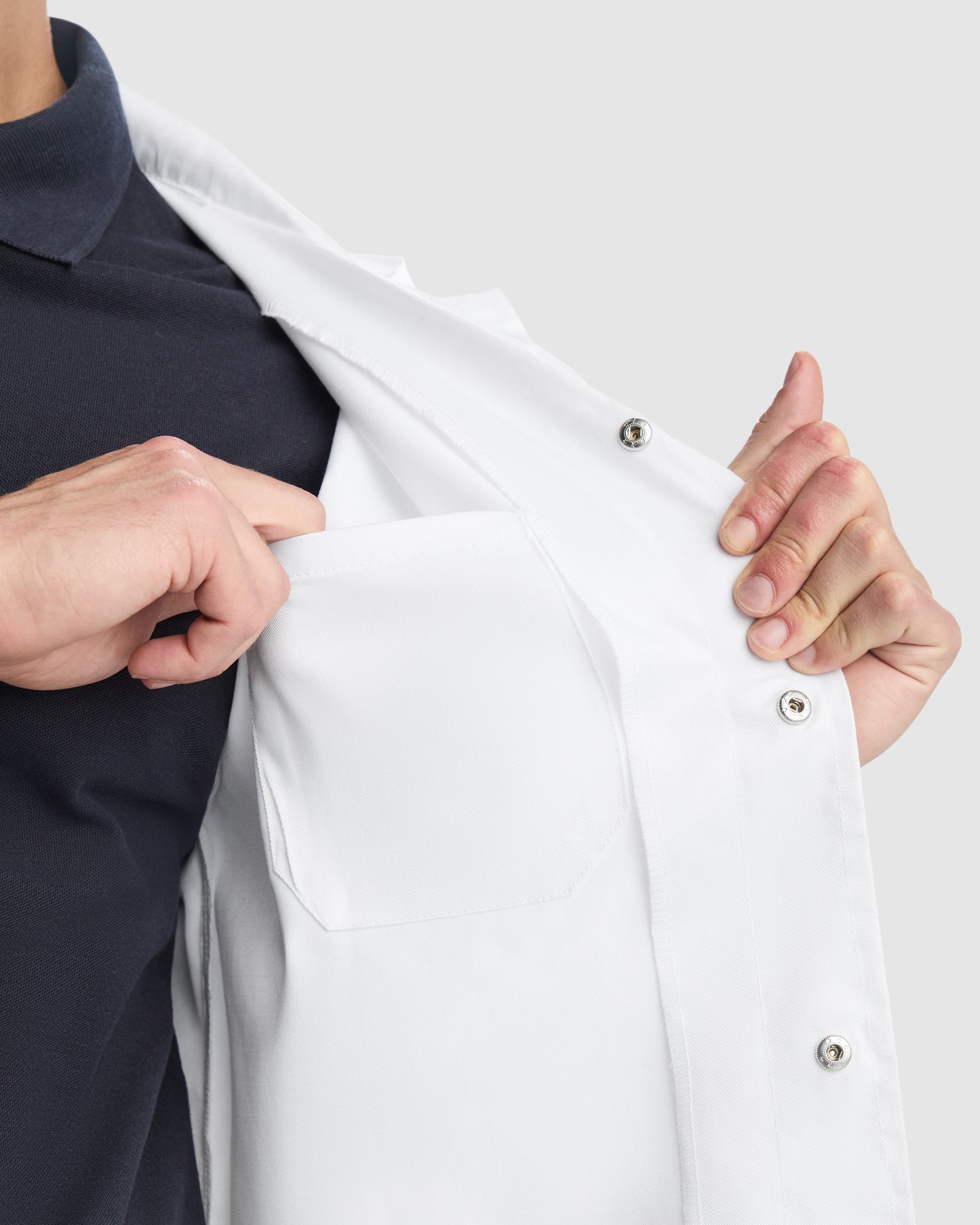 Universalus unisex chalatas MEDERI, ilgomis rankovėmis, skirtas darbui švariose aplinkose