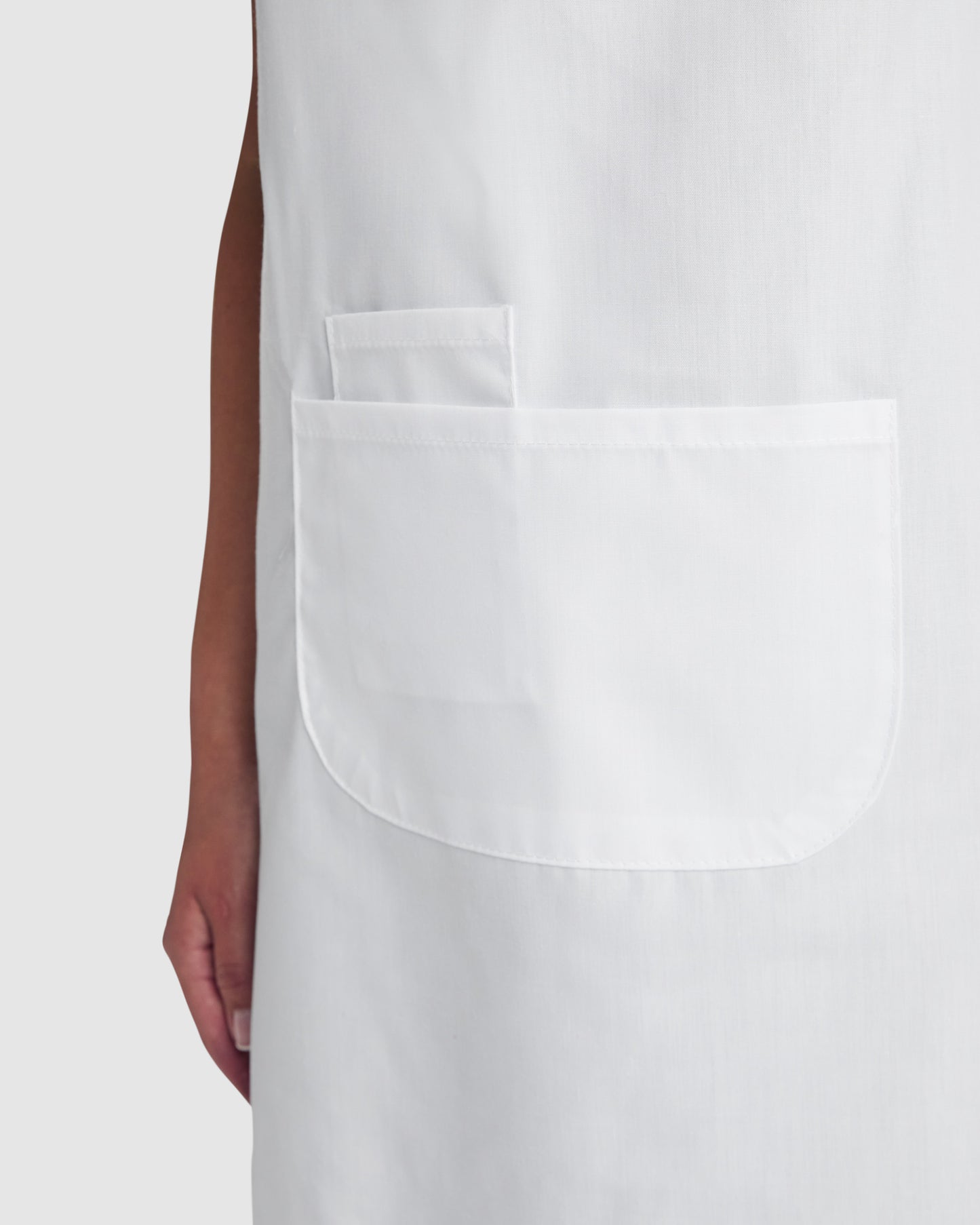 Ilga prijuostė DUCASE 90 cm x 65 cm, su dviguba priekine kišene (įvairių spalvų)