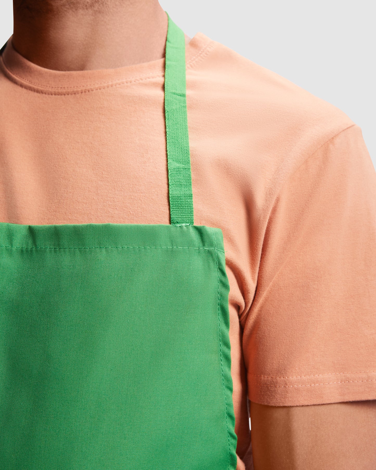 Long apron DUCASE 90 cm x 65 cm, with double front pocket (various colors)