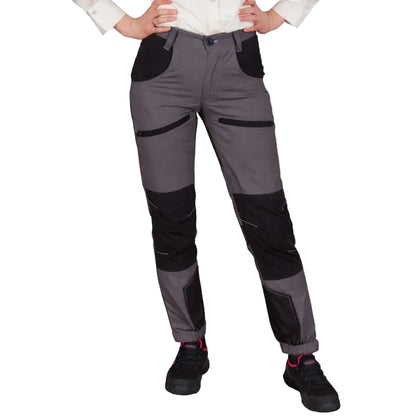 elastingos moteriškos darbinės kelnės, itin patogios ir nevažo judesių. Įsigyti galima darbo rūbų parduotuvėje DUDU.LT